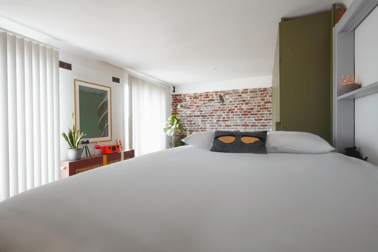 Апартаменты Studio Loft Design 70'S Клиши Экстерьер фото